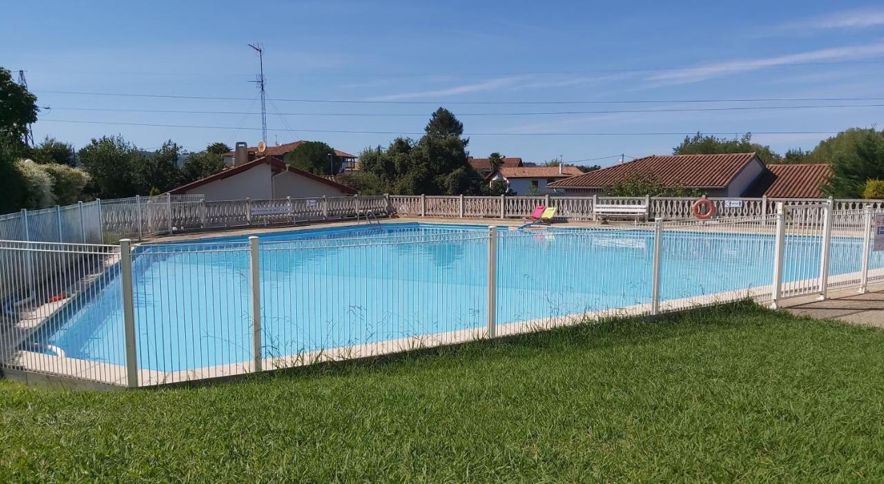Appartement A Hendaye Avec Piscine Et A Cote De La Plage Buitenkant foto